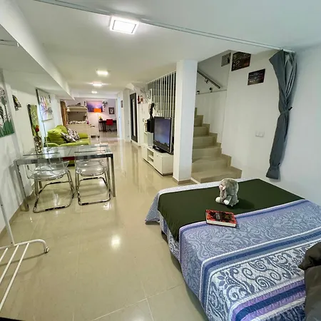 Badarosa 2 House10min To Barceloncity&nearto Dom wakacyjny *